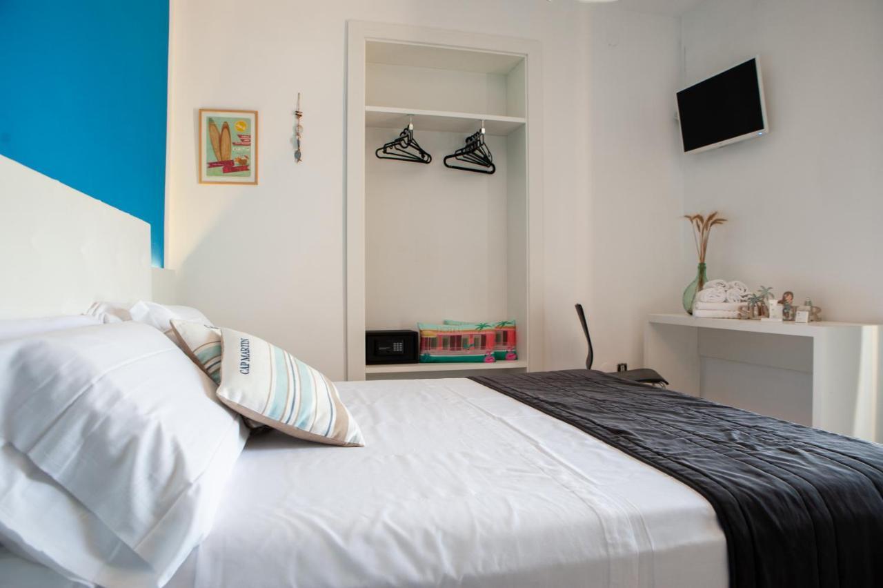 Baron Beach Hotel Scauri  Esterno foto