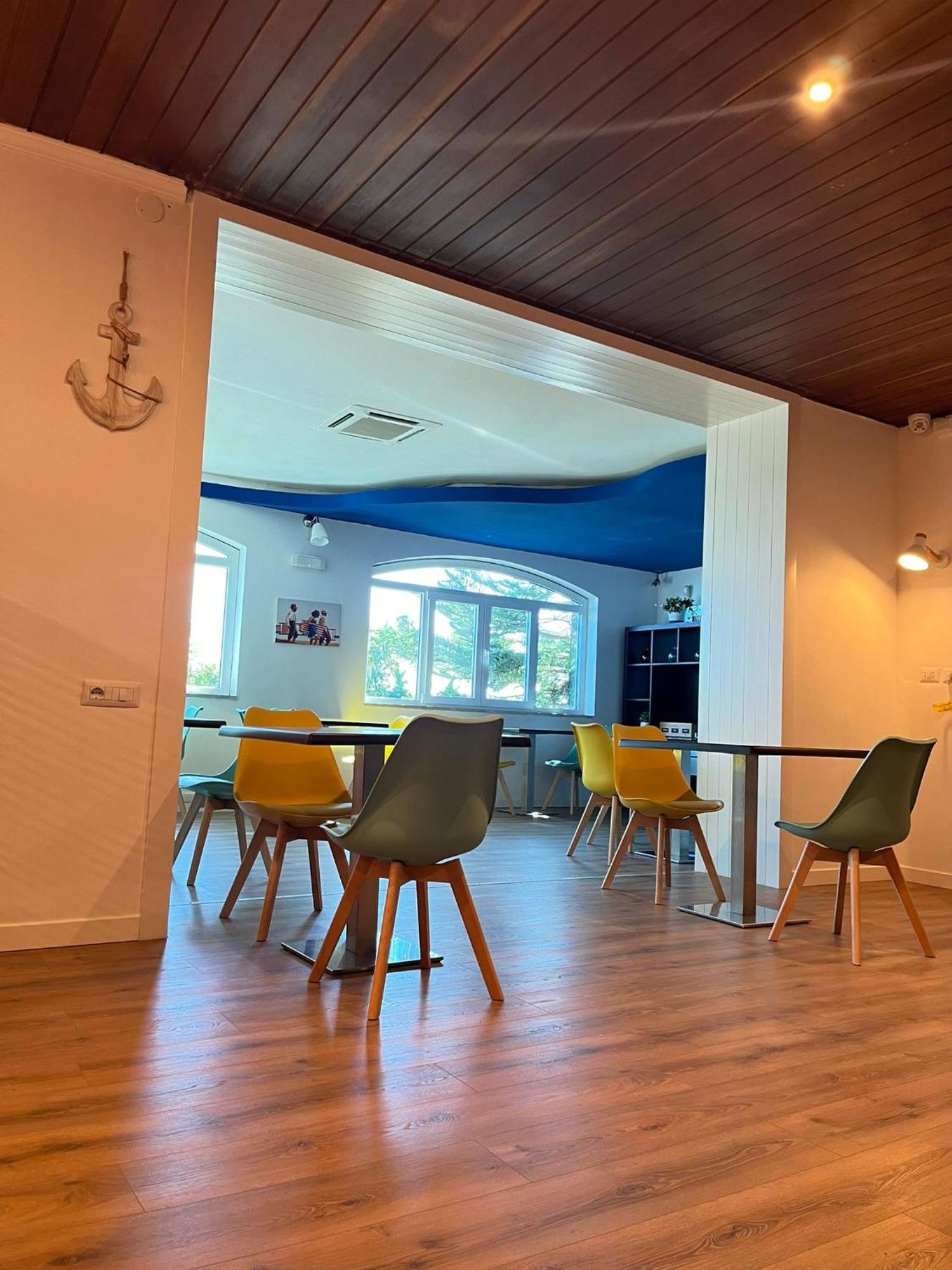 Baron Beach Hotel Scauri  Esterno foto